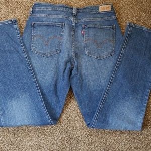 Levi mid rise skinny jeans